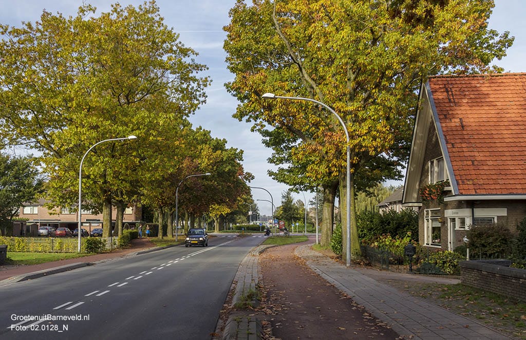 Heden 2014 - Links, Slangenburg, in het midden de rotonde Lunterseweg, Rooseveltstraat en Wildzoom. Rechts, Arendshorst en 't Beekhuisje - Barneveld