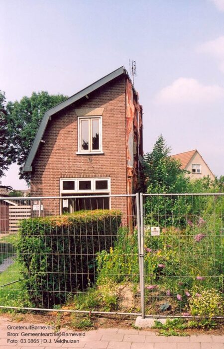 Molenweg – Doorgezaagd huis