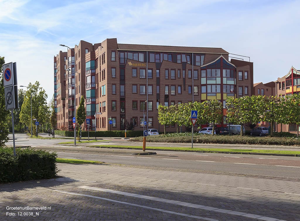 Heden 2014 - Appartementencomplex Bijeberg op de hoek van de Langstraat en Bouwheerstraat - Barneveld